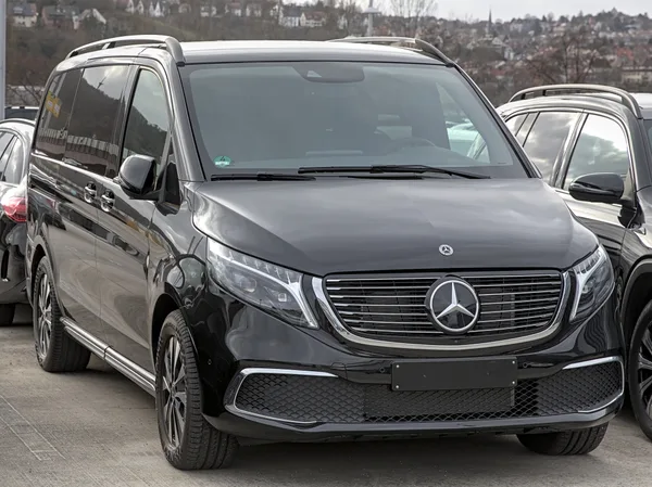 Mercedes private transfer vehicle